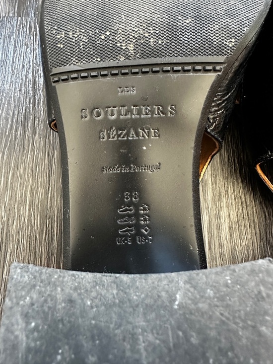 Sezane Paula Babies in Black Patent Leather - Picture 4 of 7